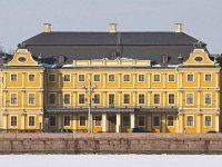 Dvorec Menshikova intro